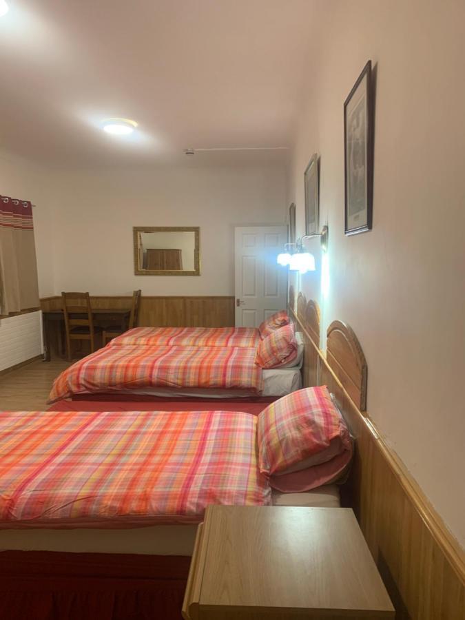 Guest house The Dharma Enfield